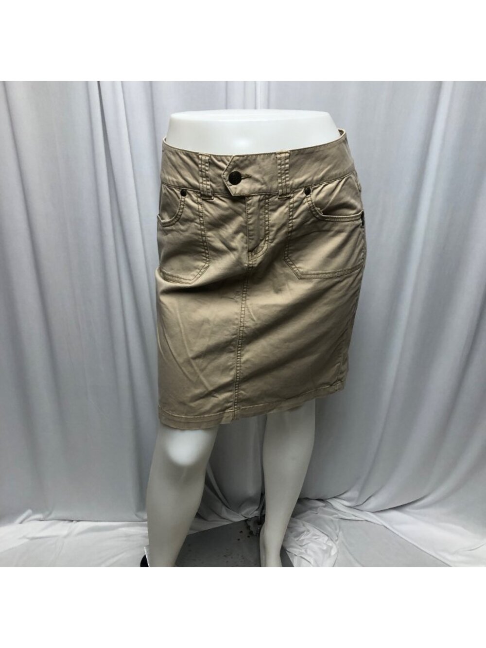 LA Blues Skirt Womens Size 8 Tan Cotton Pockets Above Knee Straight Casual Comfy
